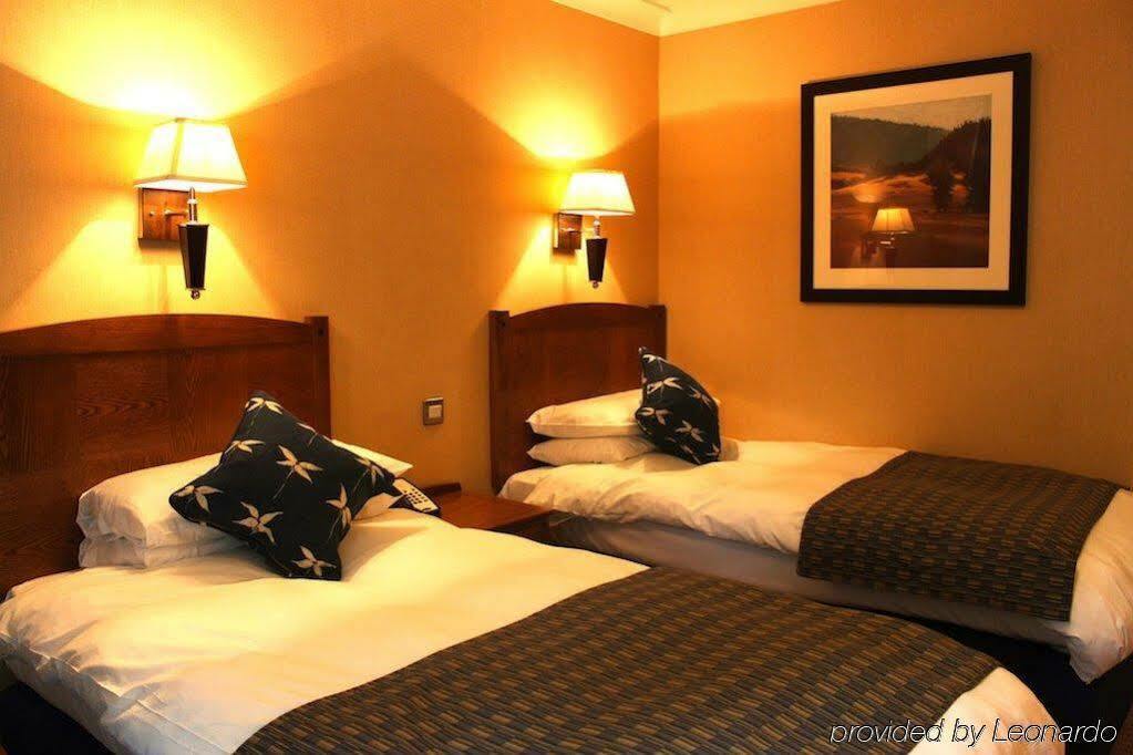 Waterloo Hotel Crowthorne Zimmer foto